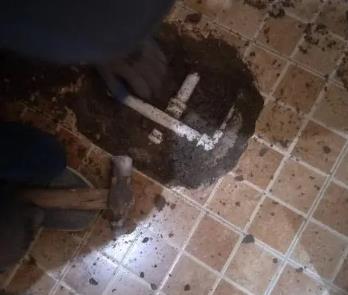 芒康卫生间漏水维修公司为您分享下卫生间渗水如何处理及注意事项